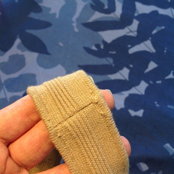 all : row The Millie Crop Tank Top Sweater Beige Tan M - Picture 6 of 10